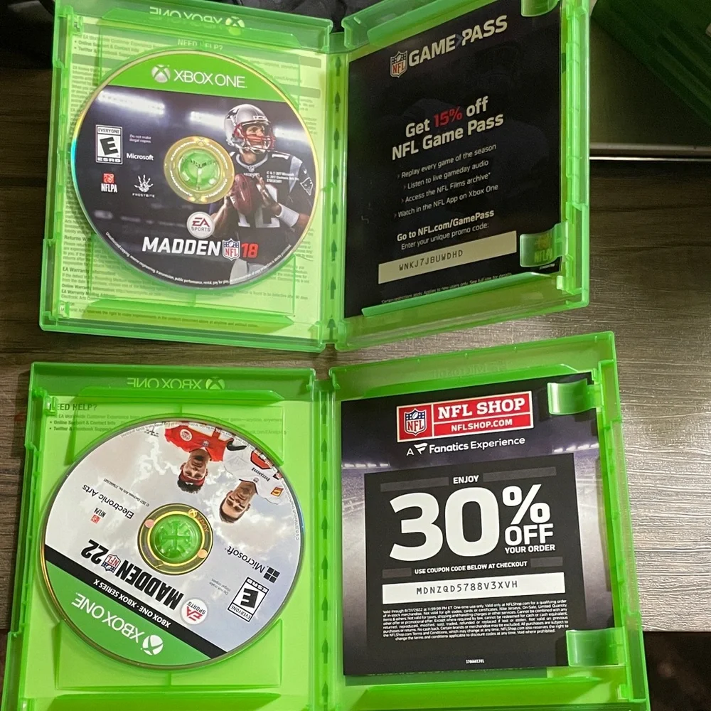 Madden NFL 22 and Madden NFL 18 for Xbox One - Green Cases